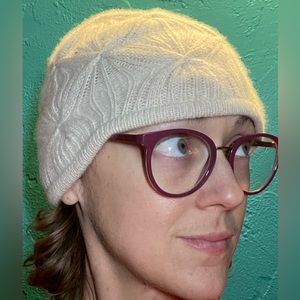 Cole Haan Cream Cashmere Knitted Winter Hat Beanie